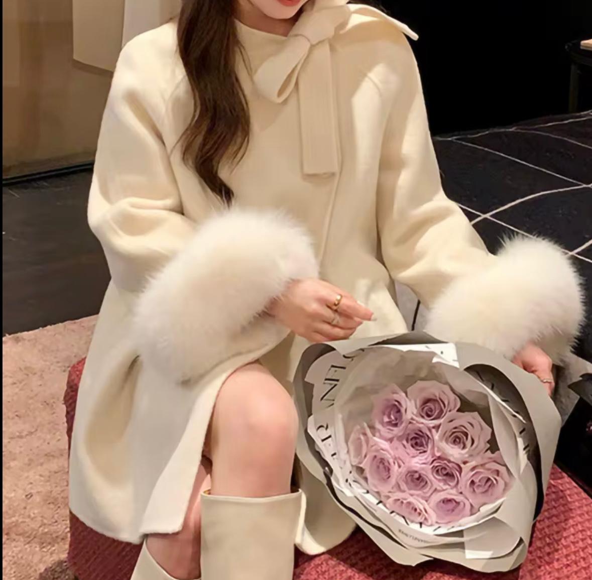 Luxury Cashmere Coat with Real Fur Cuffs & Bow Collar – Elegant Winter Statement