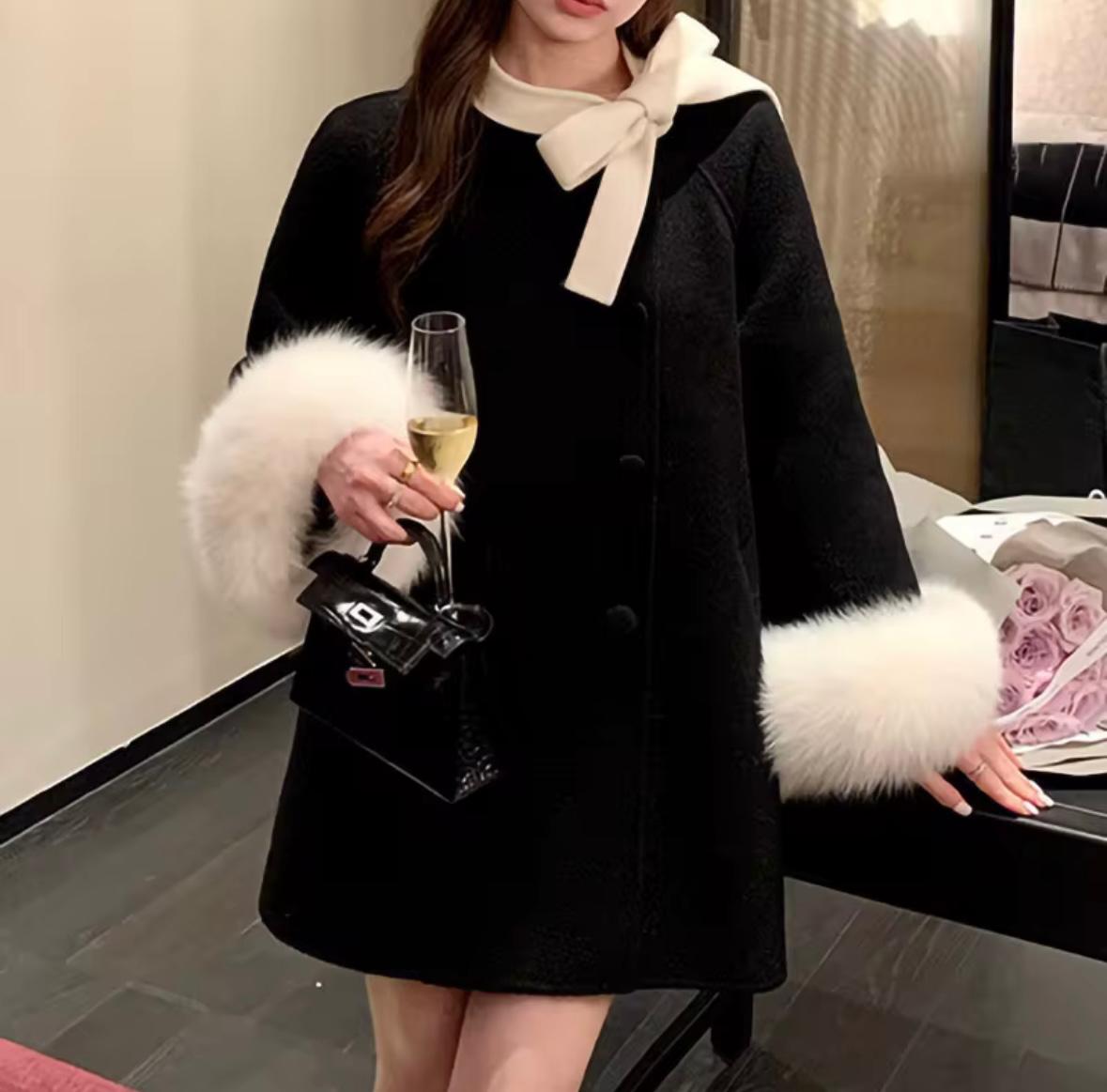 Luxury Cashmere Coat with Real Fur Cuffs & Bow Collar – Elegant Winter Statement