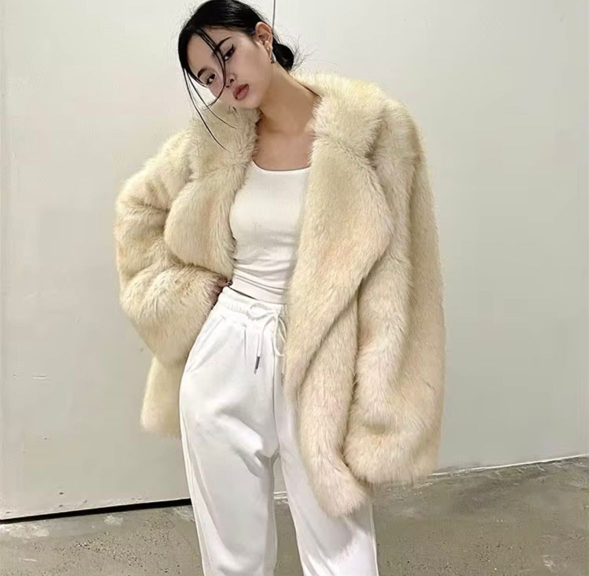 Oversized Genuine Fox Fur Coat – White Beige & Brown Beige
