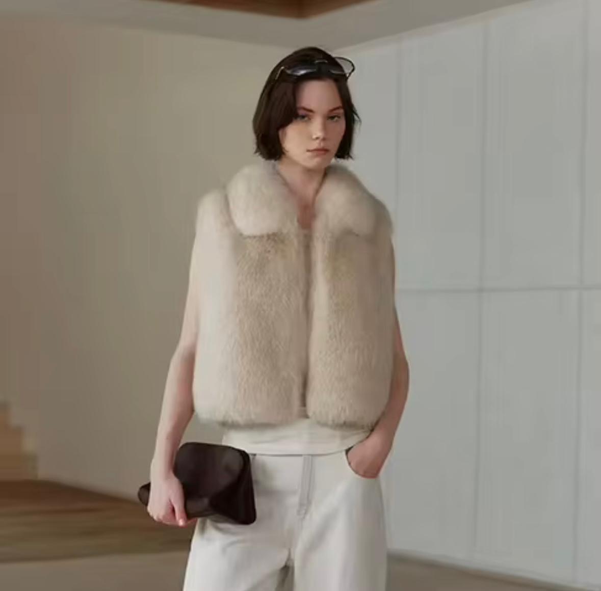 Luxury Genuine Fur Vest – Midnight Black & Snow Cream